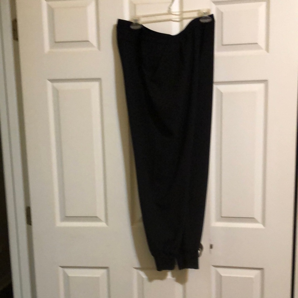 Chico's Elegant Black Ankle Pants Joggers 2.5